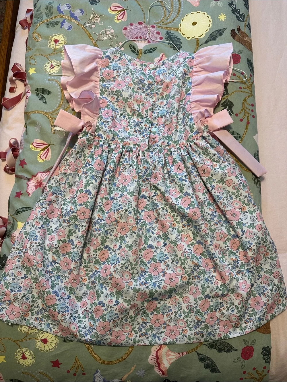 Girls Size 7 Pink Floral Ruffle Sleeve Dress with Side Bows